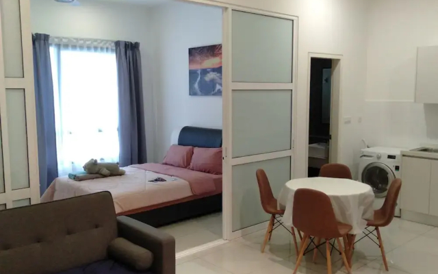 Summer Studio 2 - One South