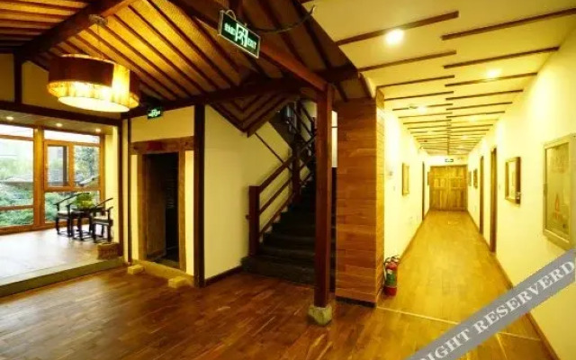 Taohuayuan Hostel