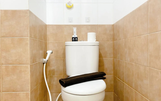Comfort Designed 2Br Green Pramuka City Apartment
