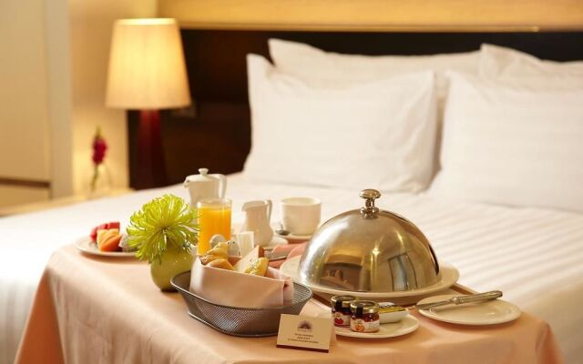 Swiss Hotel Corniche