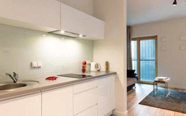 Warsaw Night Apartments Menica Residence
