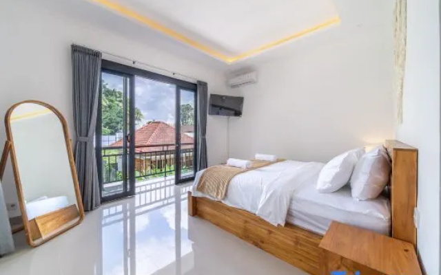 Gauri House - Quiet Retreat with Huge Pool near Top Dining Spots — 4-star hotel in Ubud