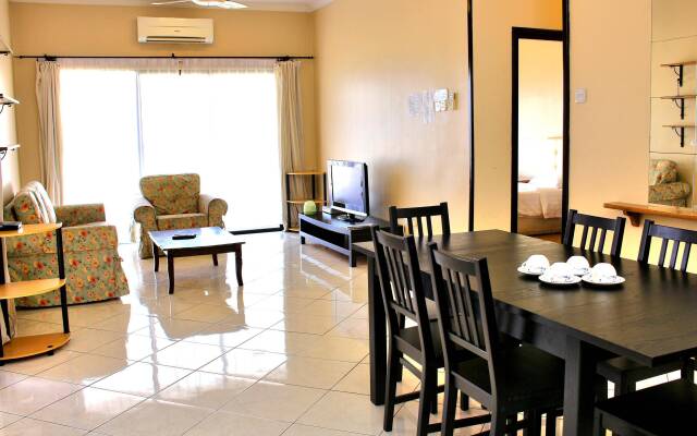 KK Vacation Apartments@Marina Court Resort Condominium