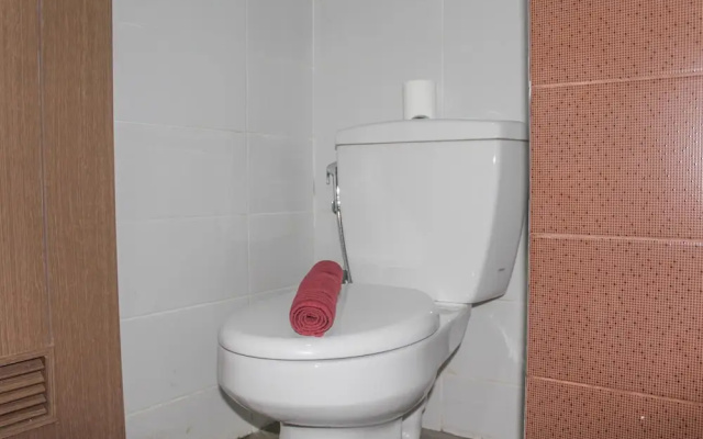 Homey Studio with City View Apartment @ Puri Orchard – Bathroom – Jakarta