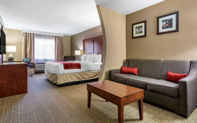 Comfort Inn & Suites Leeds I-20