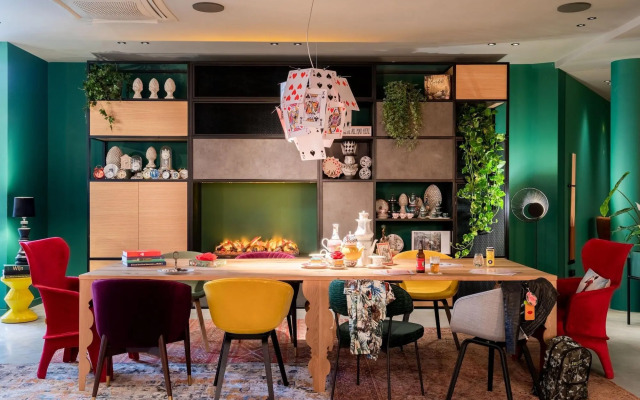 Moxy Paris Val D’Europe