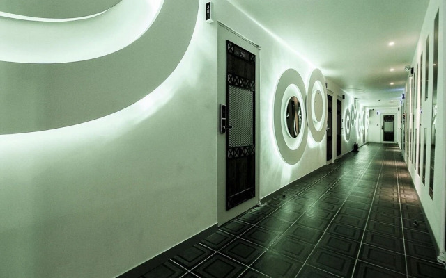 Dubai Hotel
