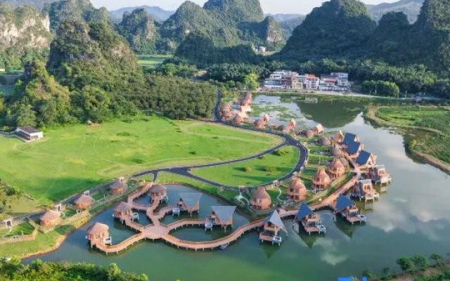 Peak View Wild Luxury Resort – Outside – Qingyuan
