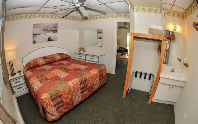 Friendship Oceanfront Suites