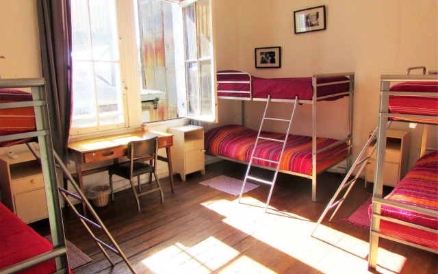 Casa Volante Hostal - Hostel