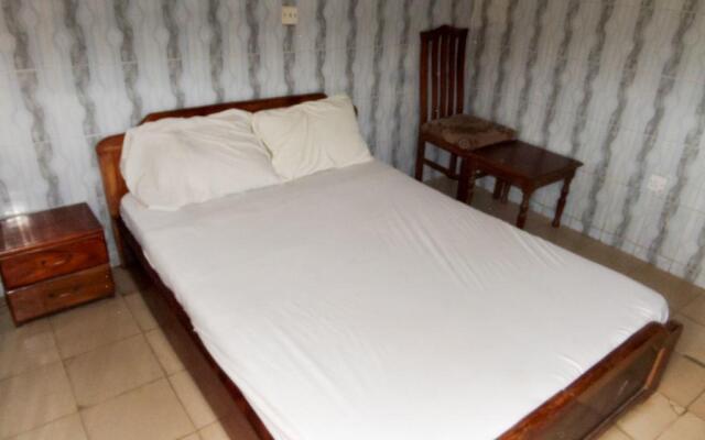 Dansaky Hotels & Suites