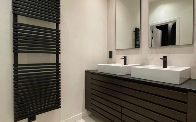 Casa Clementina - 3 Bedroom Apartment in a Art-Nouveau House