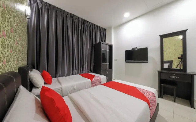 OYO 89497 Dream Nur Hotel