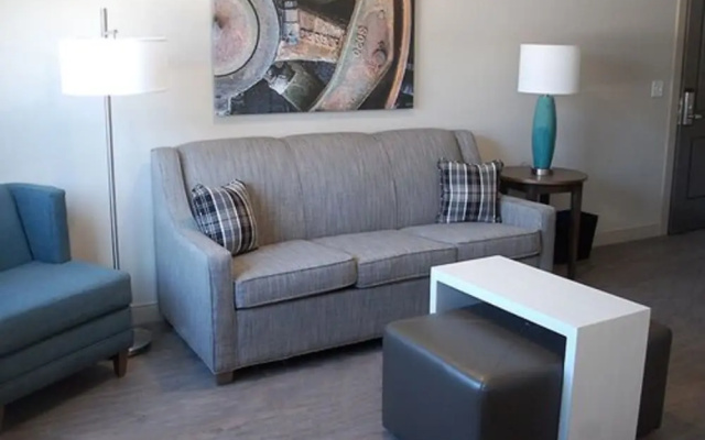 Spring Lake Townhomes and Suites