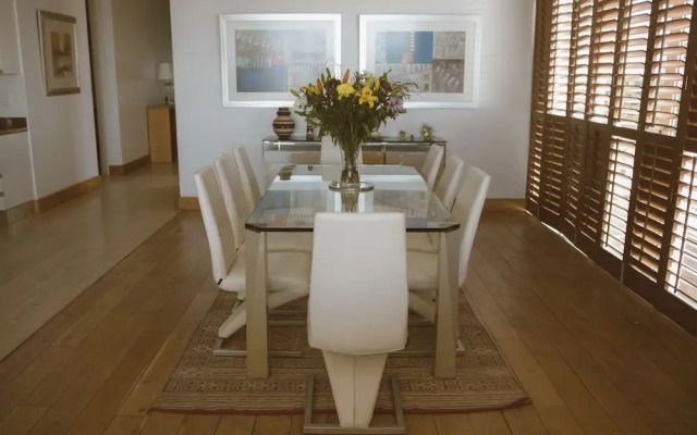 PENTHOUSE 230m2 ON THE SEA