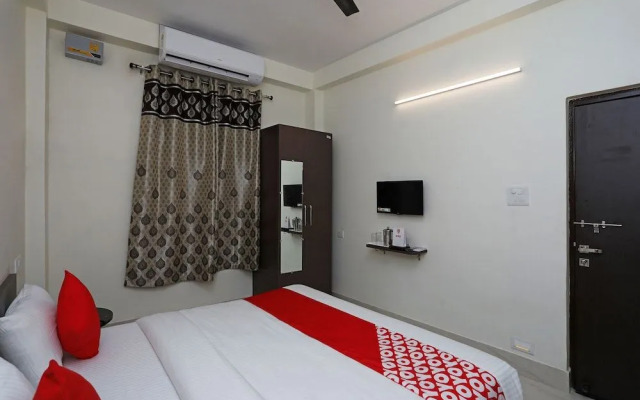 OYO 16708 Sada Shiv Guest House