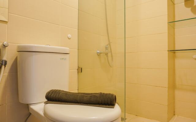 Elegant and Comfy Studio at Saveria Apartment