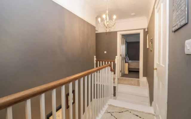 Vallis Oak Villa