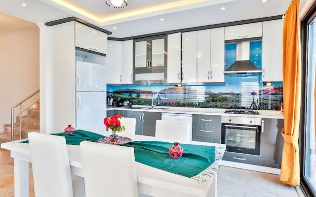 Villa Tepes by Akdenizvillam