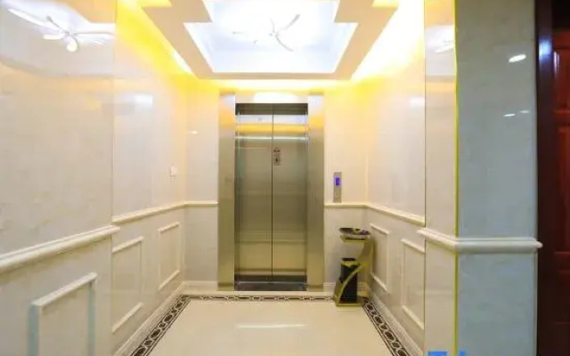 Longquan Wednesday Express Hotel