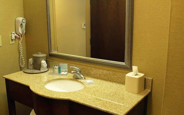 Hampton Inn & Suites Opelika - I-85 - Auburn Area