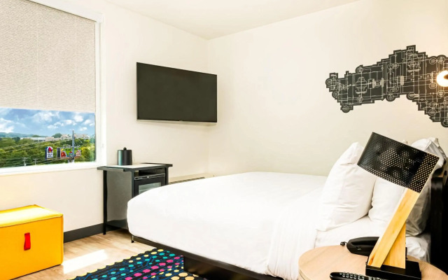 Aloft Knoxville West