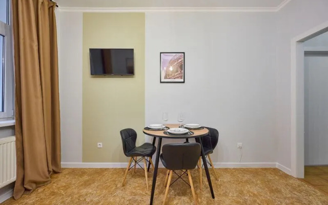 Йо Плейс на улице Восточно-Кругликовская, д. 22/3