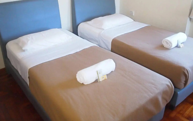 Century Suria Service Apartment (Private Residential) 1
