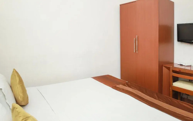 OYO 29826 Central Hotel