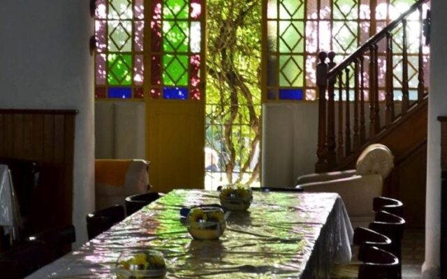 Hotel Alihuen