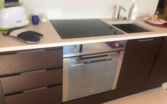 Residence Sirene alloggio Stefania vista lago e piscina