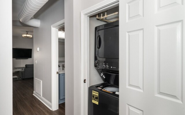 Heart of Mainstrasse Apt 3