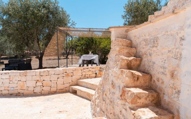 Trullo Calamo tra Mare e Citt