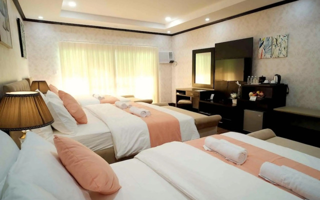 Luisita Central Park Hotel