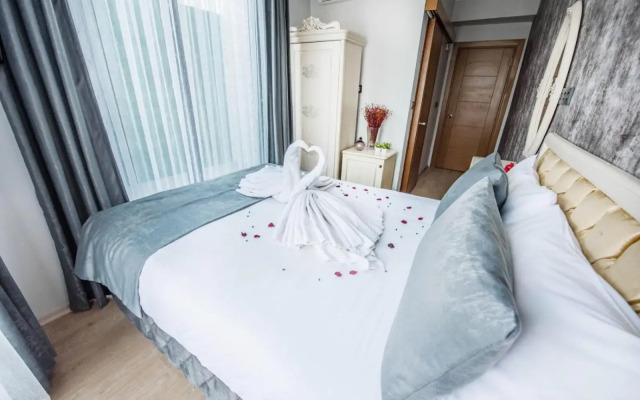 Pera Life Premium Hotel