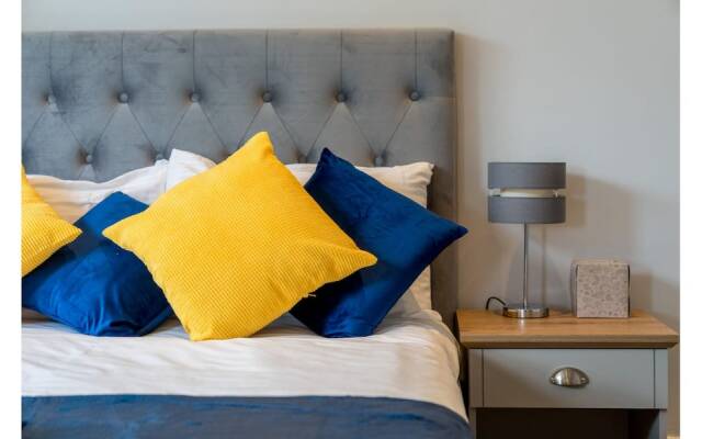 Luxurious 2 Bedroom serviced apartment