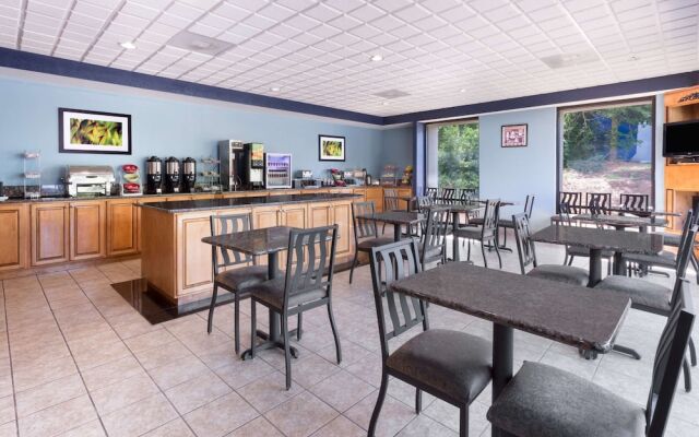 Wingate by Wyndham Athens Near Downtown