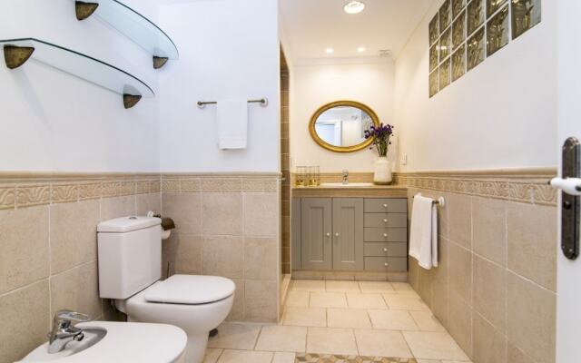 Sand Dunes Waterfront Retreat