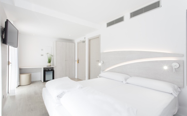 Llaut Boutique Hotel