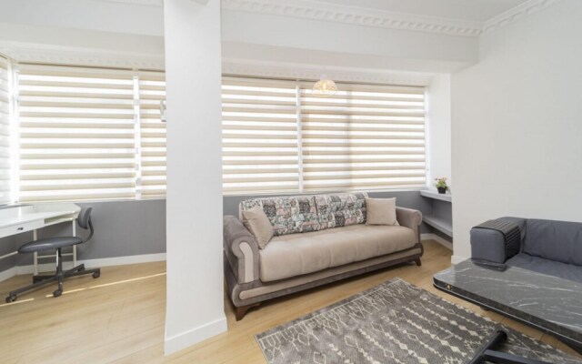 Refreshing Flat Close to Kaleici in Muratpasa