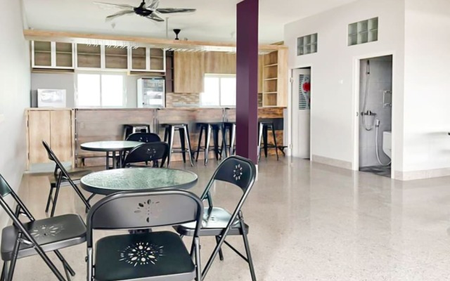OYO 90708 Kbr Home