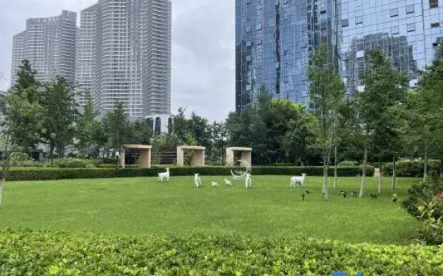 Yuepeng Boutique Apartment (Dalian Harbour Plaza)