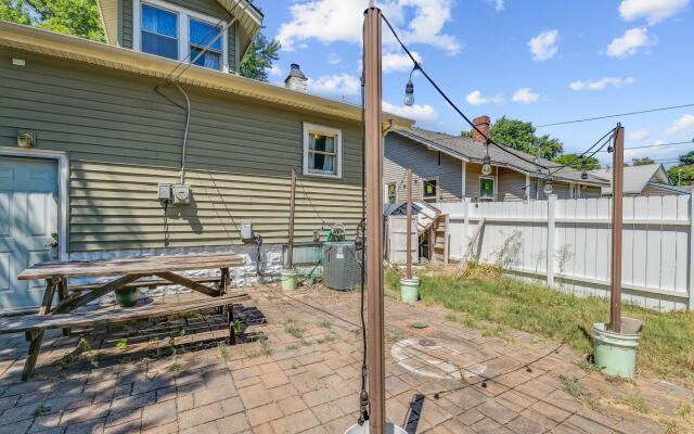 Cute Cozy and Cheerful 3 Bedroom House