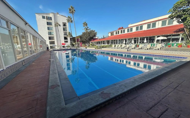 Rosarito Beach Hotel