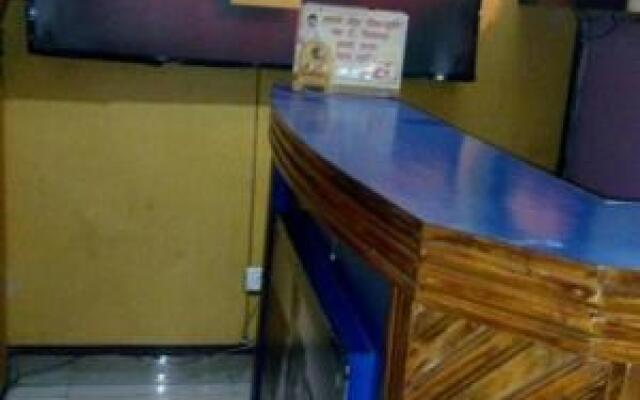 Hotel and Rooms (Hotel Shiv vilas)