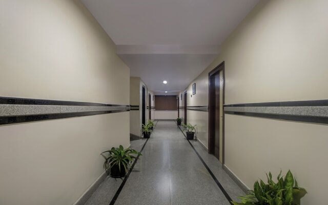 Treebo Marina Grand, Railway Station