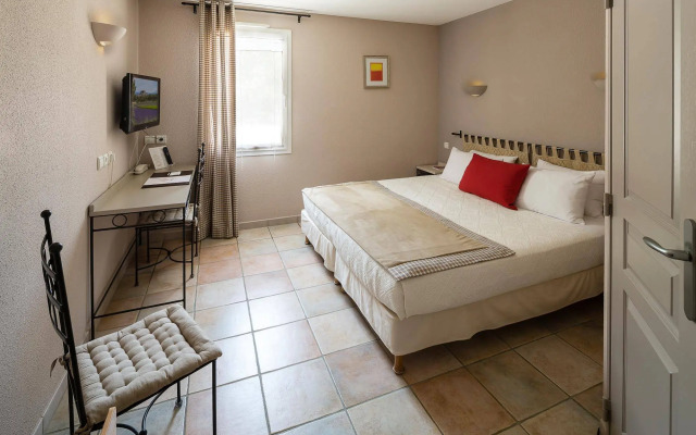 Logis Hôtel La Bastide de Grignan & Restaurant La Chênaie