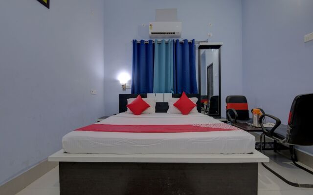 OYO 18839 Dhanraj Residency