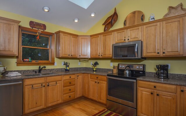 All Decked Out 4 Bedroom House