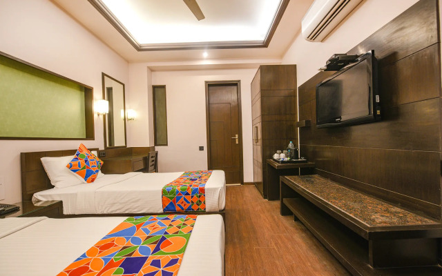 FabHotel Aashraye